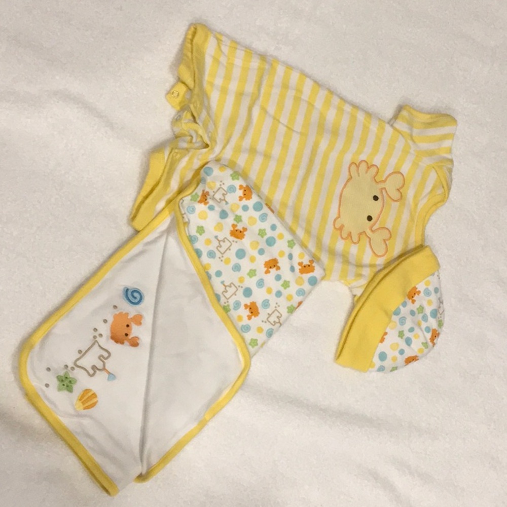 COPY - Gymboree 3-6m crab romper, hat, retired blanket